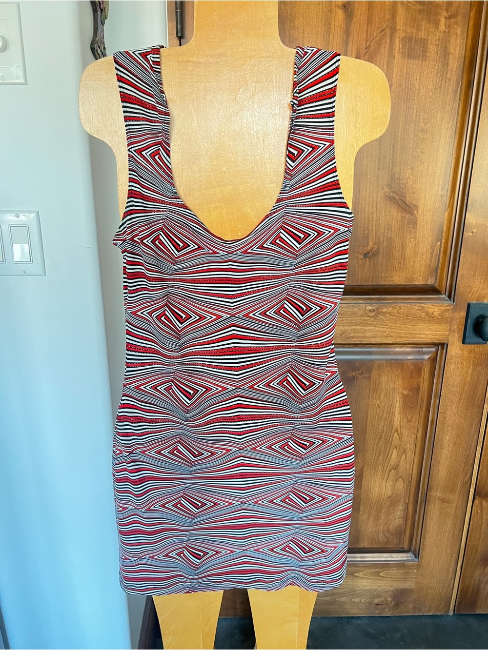 Hotkiss black red fitted dress disco psychedelic geometric S small